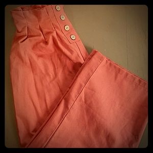 High-waisted linen pants